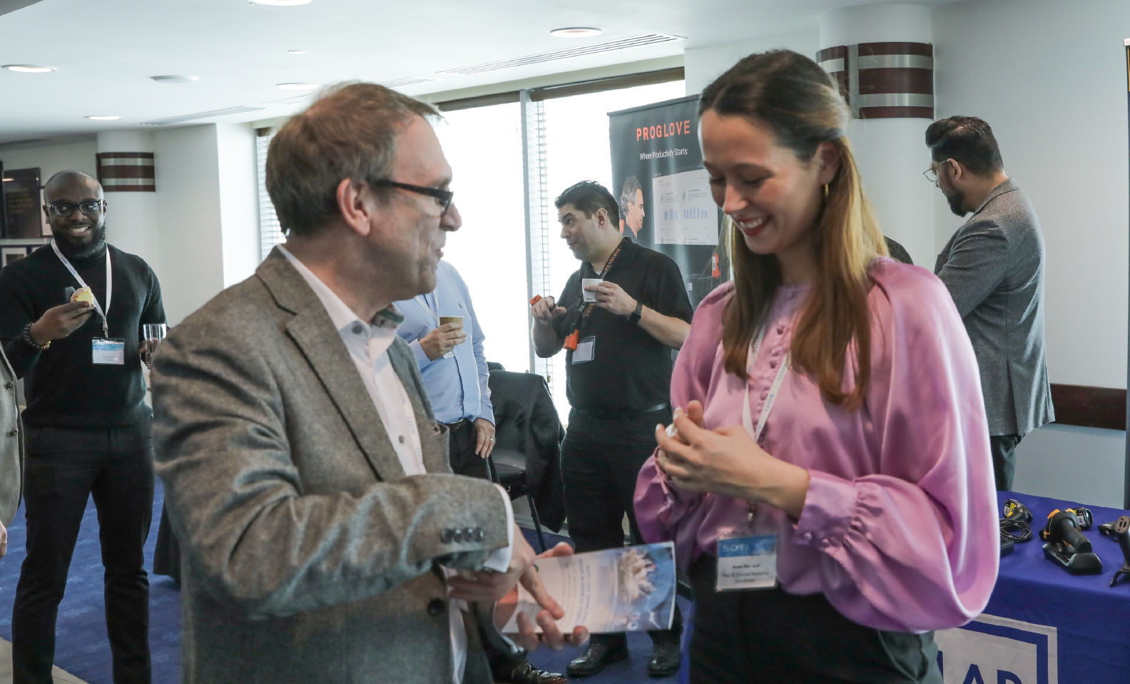 Meet with Experts - Image
